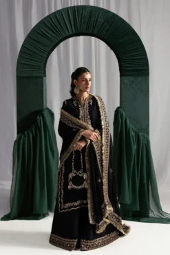 BLACK LUXURY (NPA3-25439)