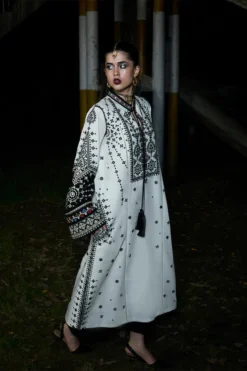 Alternative view of Urmi