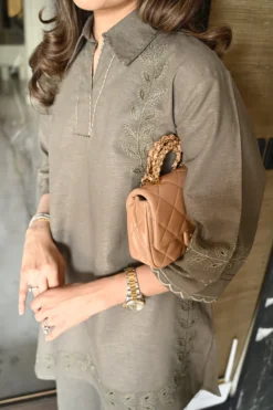 Alternative view of Olive Elara Set