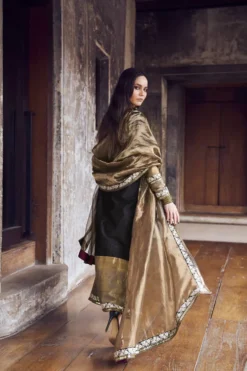 Alternative view of Aw-03