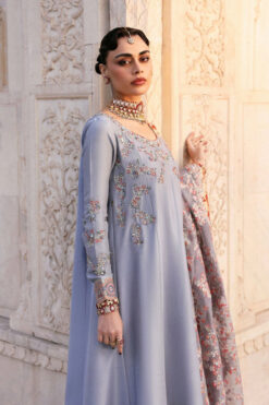 Alternative view of Periwina