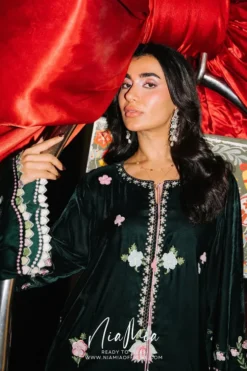 Alternative view of Mistletoe