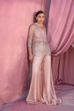 Alternative view of Pink Dust