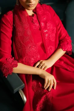 Alternative view of Rose Silk