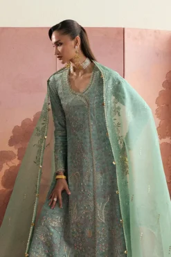 Alternative view of Lisha