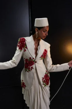 Alternative view of Royal Petals