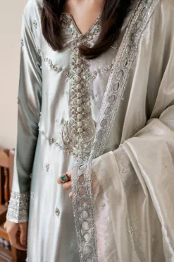 Alternative view of Sitareh