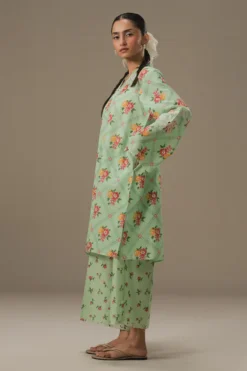 Alternative view of Leaf & Luster