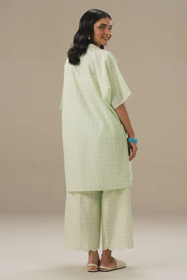 Check & Chill - Image 3