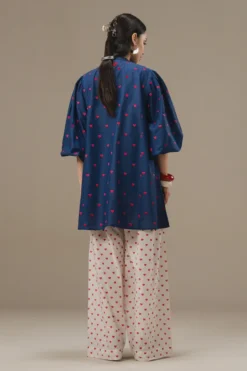 Alternative view of Love Notes