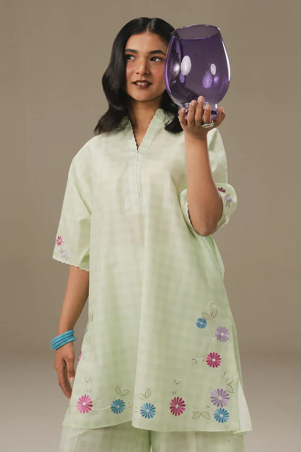 Check & Chill - Image 2