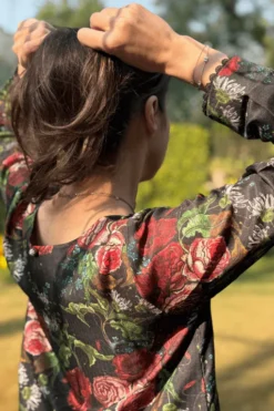 Alternative view of Midnight Rose Short