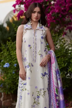 Alternative view of Evita Ivory