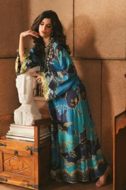 Alternative view of Laila - Midnight