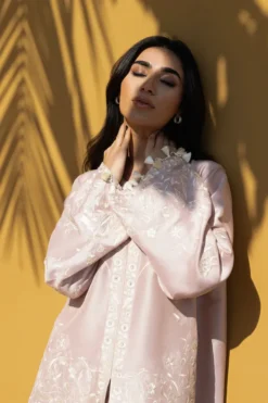 Alternative view of Leya