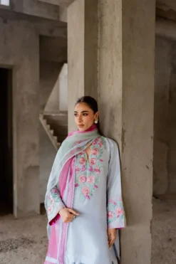 Alternative view of Pareesha