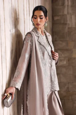 Alternative view of Halia (EV-21515)