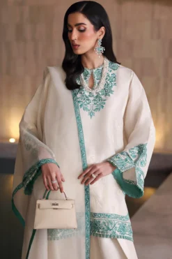 Alternative view of Miren (EV-21517)