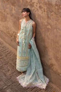 Alternative view of Sun-kissed Letter-D9B