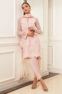 Alternative view of Flora Short