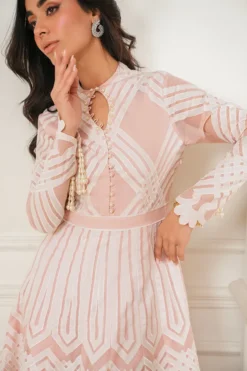 Alternative view of Pinko