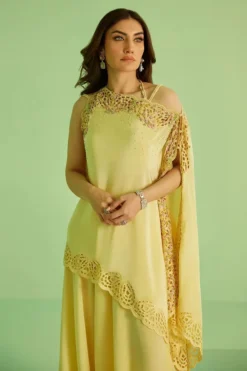 Alternative view of Solenne Shirt And Drape Dupatta With Pants