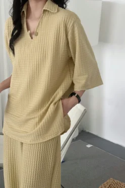 Alternative view of Sara Butter Yellow Textured Suit | HS-1248