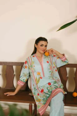 Alternative view of Blooming Blue