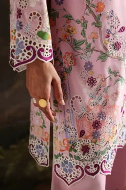 Alternative view of Starlet