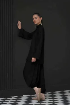 Alternative view of Black