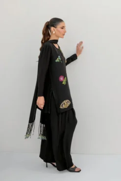Alternative view of Senorita | 3PC
