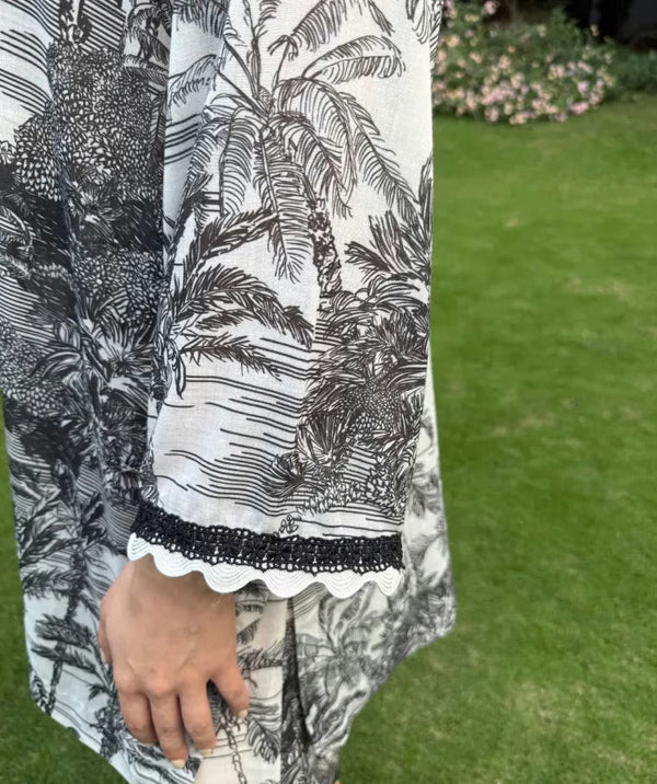 Its A Jungle Out There (black Stitched) - Image 3