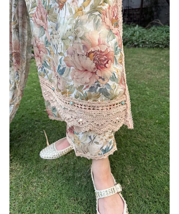 Tea Rose (long Stitched) - Image 3