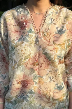 Alternative view of Tea Rose (short Stitched)