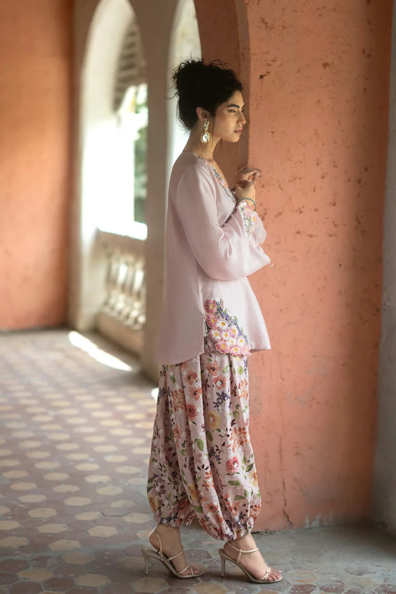 Blush Fleur - Image 4