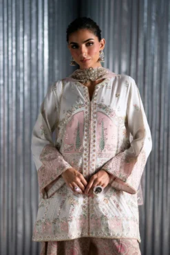 Alternative view of Embroidered Suit | E1126/104/005