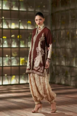 Alternative view of Embroidered Suit | E1129/104/823