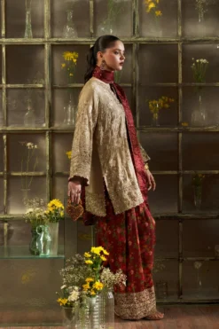 Alternative view of Embroidered Suit | E1131/104/007