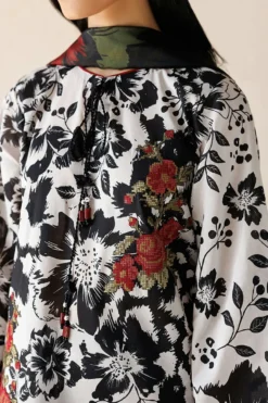 Alternative view of Embroidered Lawn F-4517