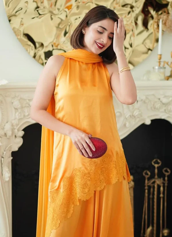 Ailla Shirt And Dupatta With Pants - Image 2