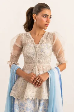 Alternative view of Luca Peplum
