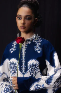 Alternative view of Deenah