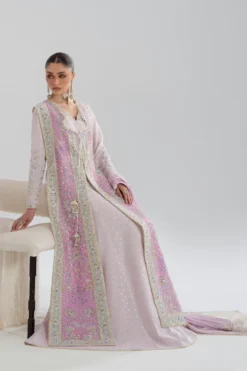 Alternative view of Zareen