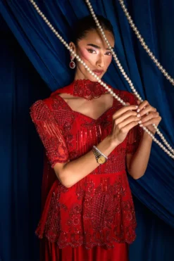 Alternative view of Ruby Rouge