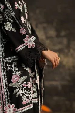 Alternative view of Embroidered 3 PC Suit | 16619/401/201