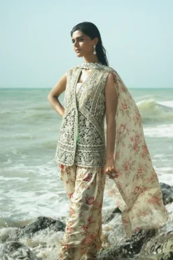 Alternative view of Alia
