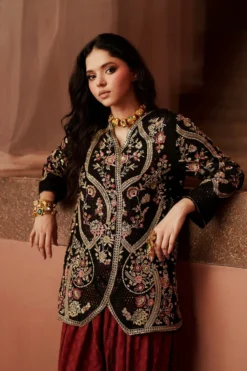 Alternative view of Embroidered Suit | E1200/104/902