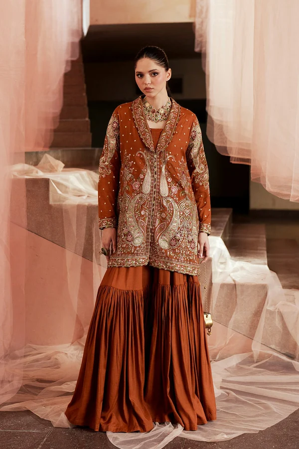Embroidered Suit | E1214/104/205