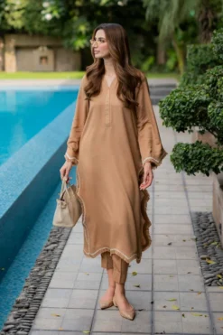 Alternative view of Camel Embroided Thread Set