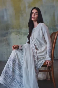 Alternative view of Ivory zari and thread embroidered kurta set